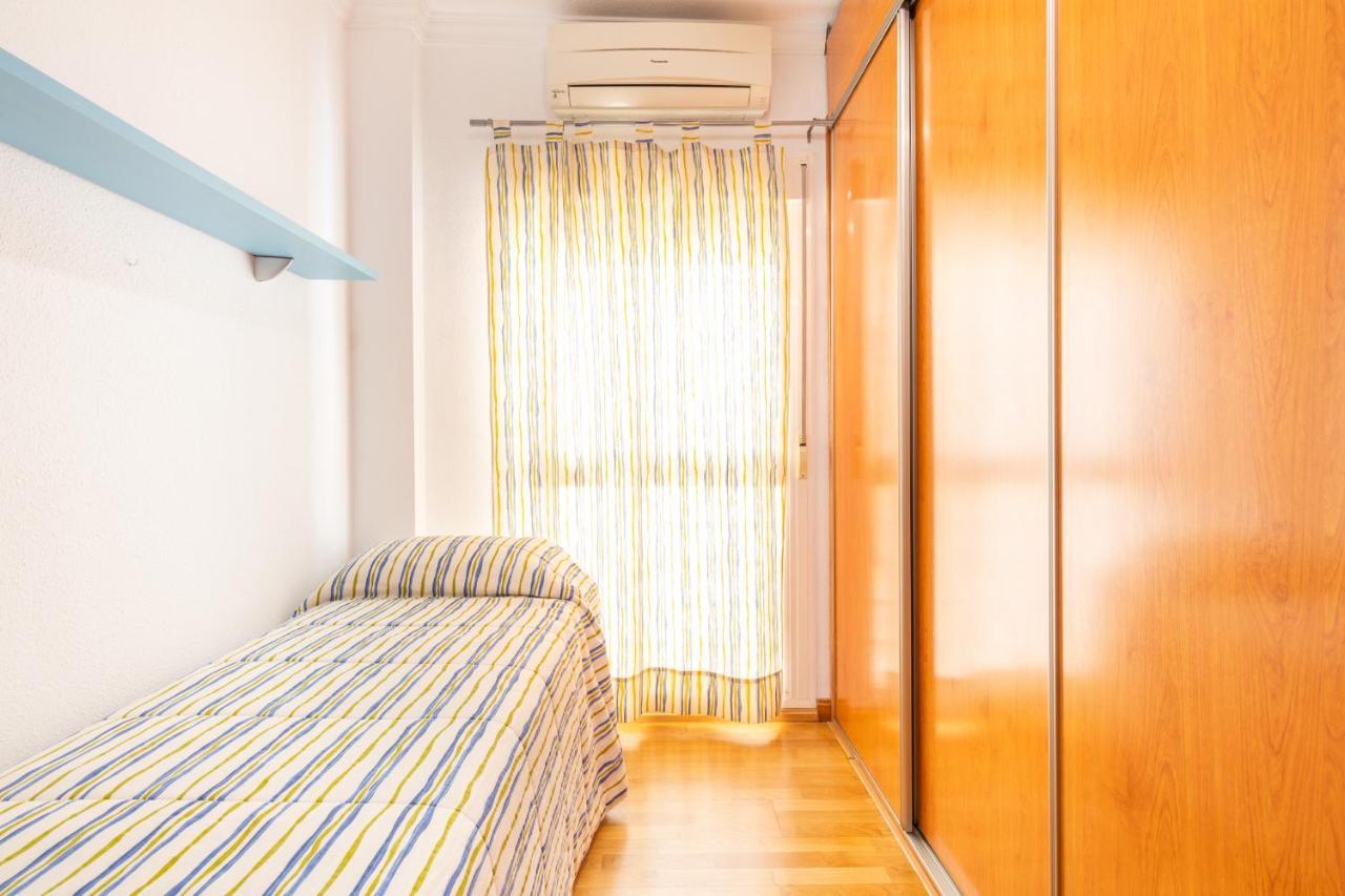 Amplio Apartamento Universidad By Renthas Malaga Ngoại thất bức ảnh